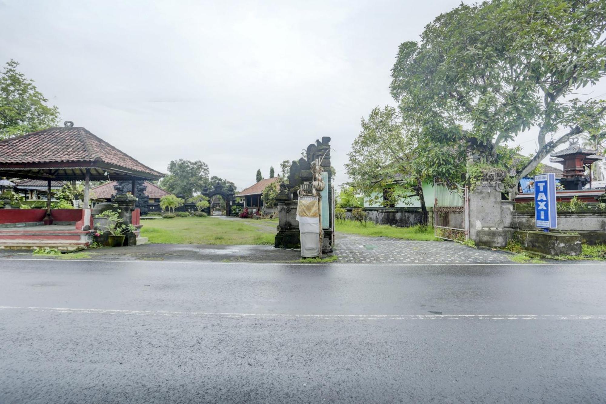 Oyo 1762 Hotel Astiti Graha Tanah Lot Luaran gambar